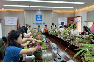 埃芬博格：欧冠半决赛这个级别没有热门球队 拜仁始终是支强队